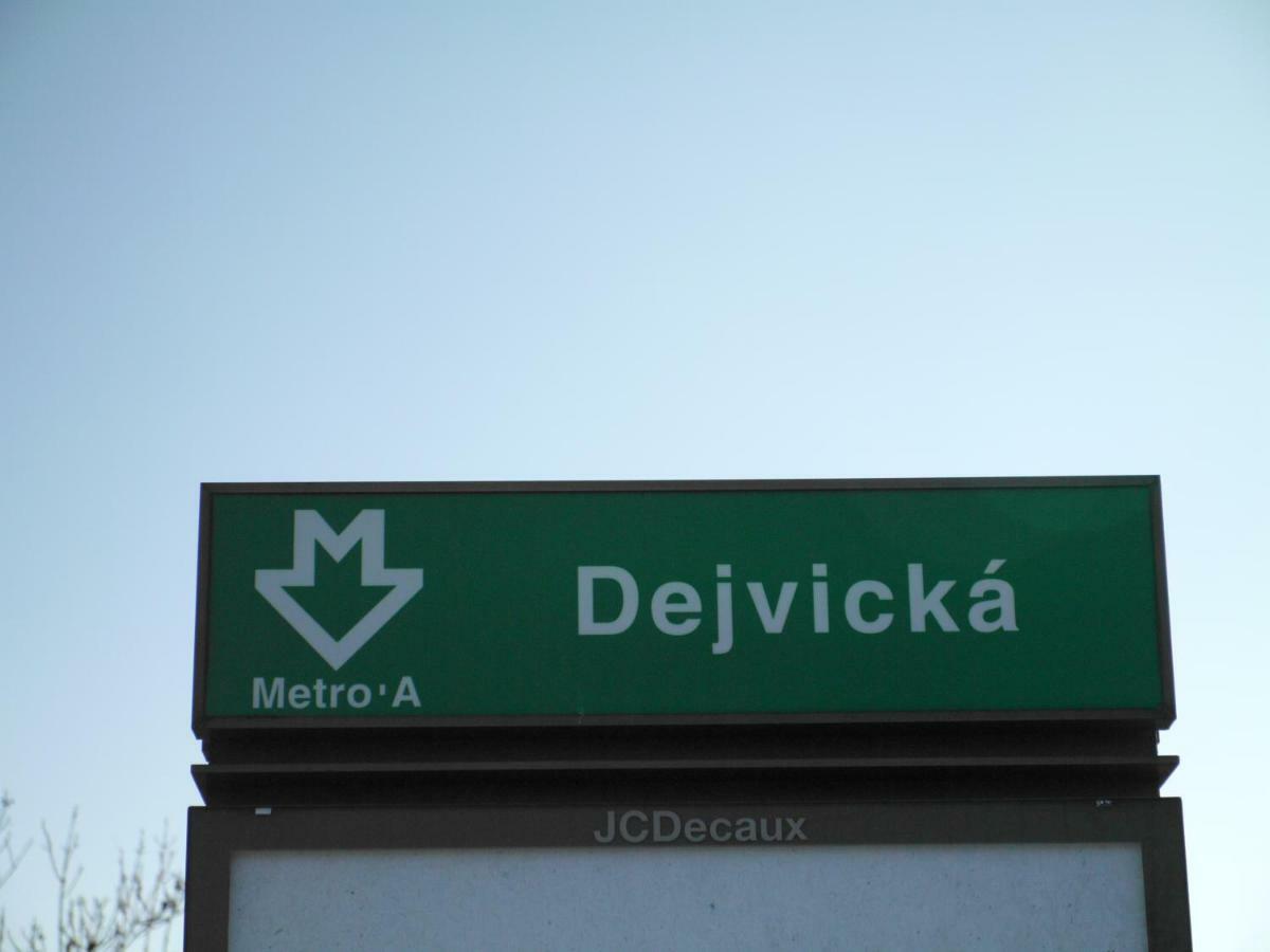 Studio Dana Prague